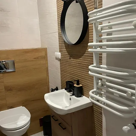 Apartamento Przystanek - Komuny Paryskiej 3