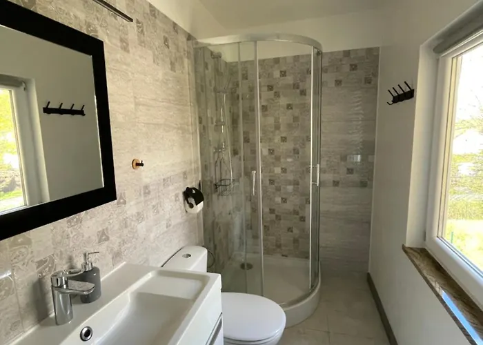 Przystanek - Komuny Paryskiej 3 * Karpacz