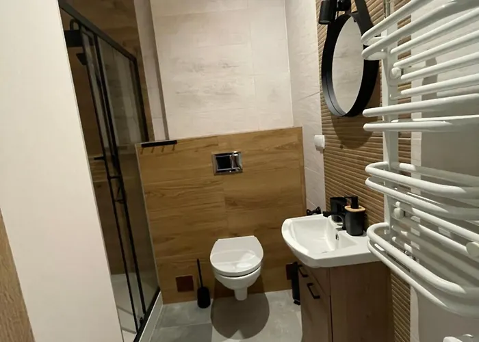 Przystanek - Komuny Paryskiej 3 Apartament